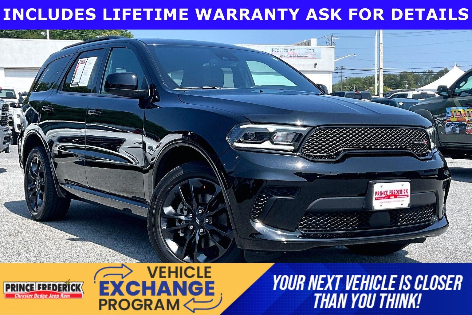 2024 Dodge Durango SXT Plus AWD in Db Black Clearcoat — front three-quarter view