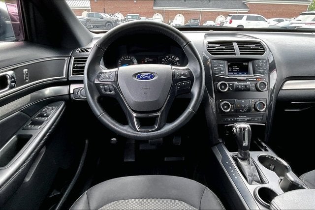 2018 Ford Explorer — detail view