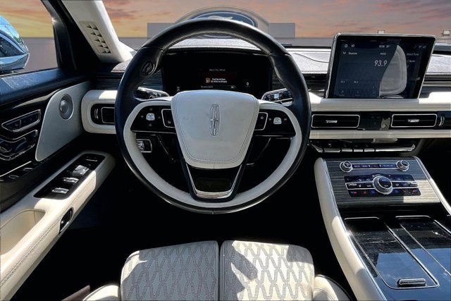 2020 Lincoln Aviator — detail view