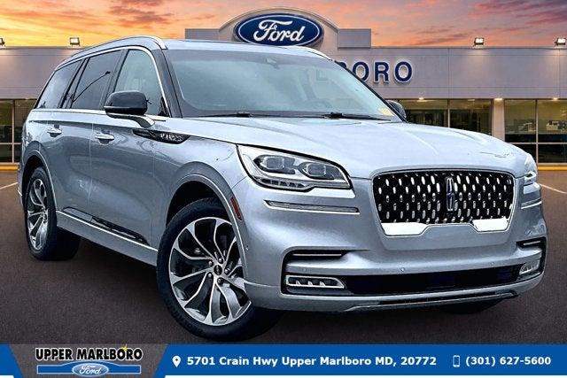 2023 Lincoln Aviator Grand Touring in Silver Radiance Metallic Clearcoat — front three-quarter view