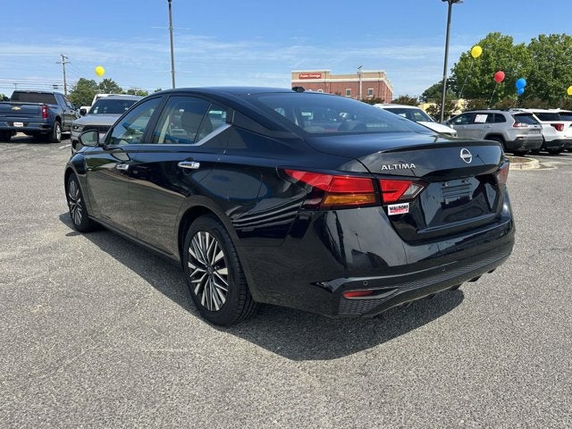 2024 Nissan Altima — detail view