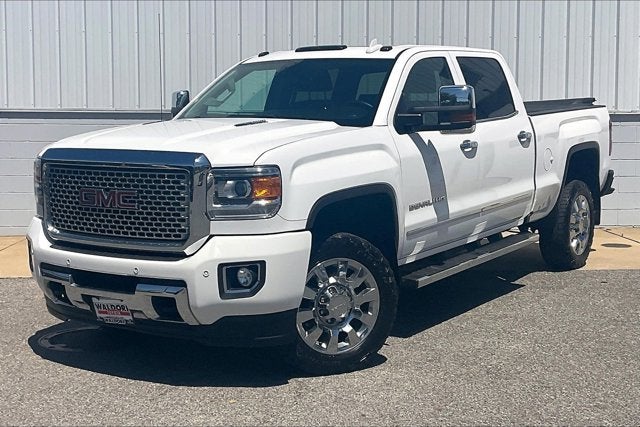 2016 GMC Sierra — side profile view