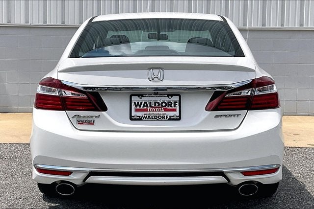 2016 Honda Accord — detail view