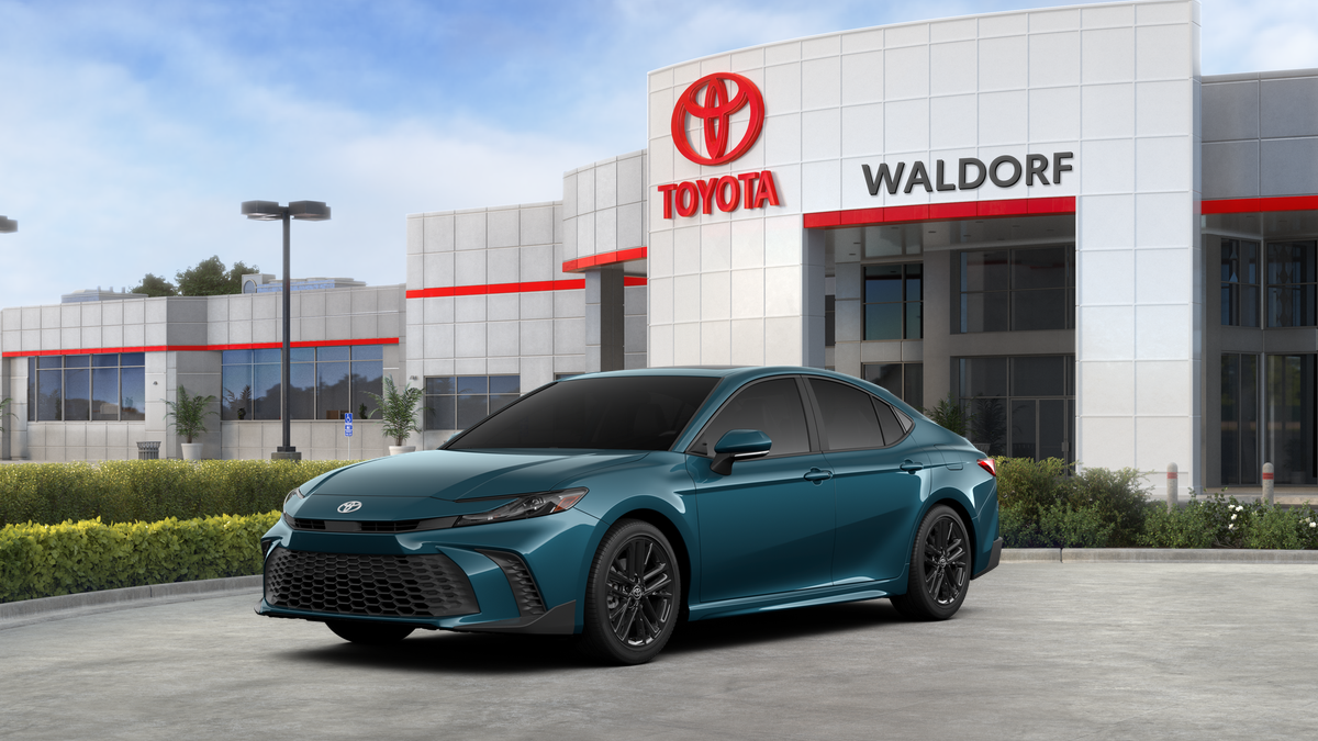 2026 Toyota Camry SE in Ocean Gem — front three-quarter view
