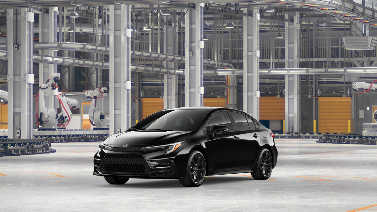 2026 Toyota Corolla SE in Midnight Black Metallic — front three-quarter view